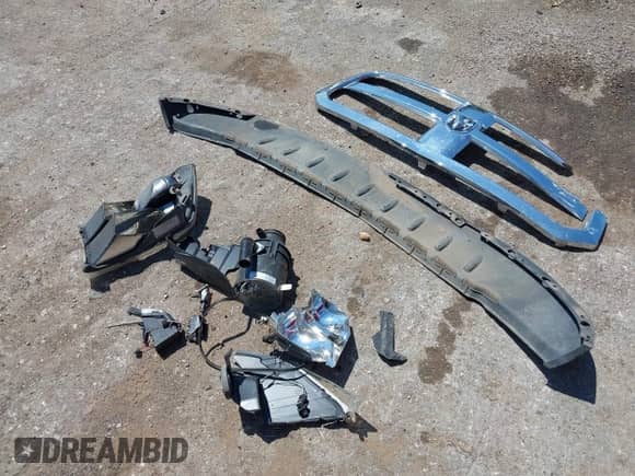 2014 Ram 1500 Big Horn z VIN 1C6RR6GT5ES422493, wystawiony jako IAAI lot #42979202 z przebiegiem 221 738 mil mil oraz . Historia ofert i sprzedaży dostępna na DreamBid. Obrazek 12.