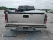 2006 Chevrolet Silverado 1500 LT1 с VIN 1GCEC19Z36Z233203, выставлен на аукционе Copart как лот 58387205 с пробегом 397 311 миль миль и Списание • Salvage title. История ставок и продаж доступна на DreamBid. Изображение 6.