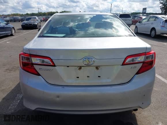 2014 Toyota Camry SE with VIN 4T1BF1FK1EU454680, listed as a IAAI auction lot 43392735 with 117,814 mi miles and . Bid and sale history available at DreamBid. Image 16.
