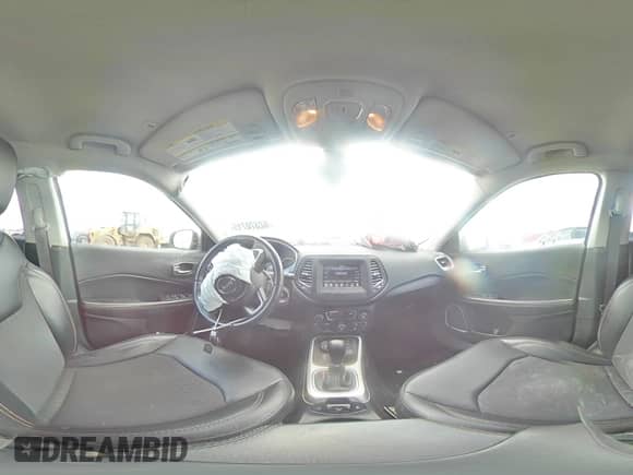 2019 Jeep Compass Latitude с VIN 3C4NJDBB0KT689598, выставлен на аукционе Copart как лот 62370715 с пробегом 80 928 миль миль и Списание • Salvage title. История ставок и продаж доступна на DreamBid. Изображение 14.