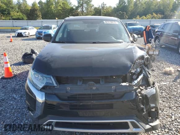 2020 Mitsubishi Outlander ES z VIN JA4AZ3A36LZ026357, wystawiony jako Copart lot #87419915 z przebiegiem 92 497 mil mil oraz Szkoda całkowita • Salvage title. Historia ofert i sprzedaży dostępna na DreamBid. Obrazek 5.