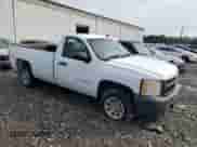 2009 Chevrolet Silverado 1500 Work Truck with VIN 1GCEC14C49Z159779, listed as a Copart auction lot 63124245 with 176,305 mi miles and Clean title. Bid and sale history available at DreamBid. Image 4.