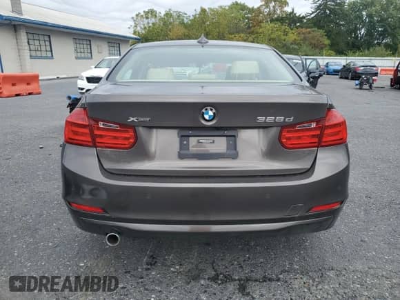 2014 BMW 3 Series 328d xDrive with VIN WBA3D5C53EKX96693, listed as a Copart auction lot 81300865 with Not provided miles and Clean title. Bid and sale history available at DreamBid. Image 6.