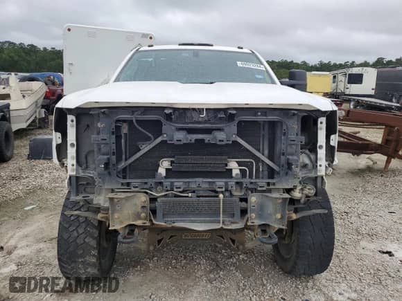 2015 Chevrolet Silverado 3500 с VIN 1GC4CYCGXFF634874, выставлен на аукционе Copart как лот 69923284 с пробегом 135 462 миль миль и Списание • Salvage title. История ставок и продаж доступна на DreamBid. Изображение 5.