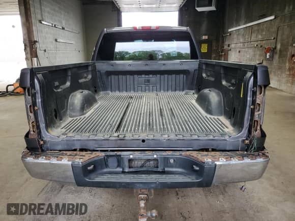 2011 Chevrolet Silverado 1500 LT с VIN 1GCRKSE31BZ123126, выставлен на аукционе Copart как лот 64553905 с пробегом Не указан миль и На запчасти • Non repairable. История ставок и продаж доступна на DreamBid. Изображение 6.