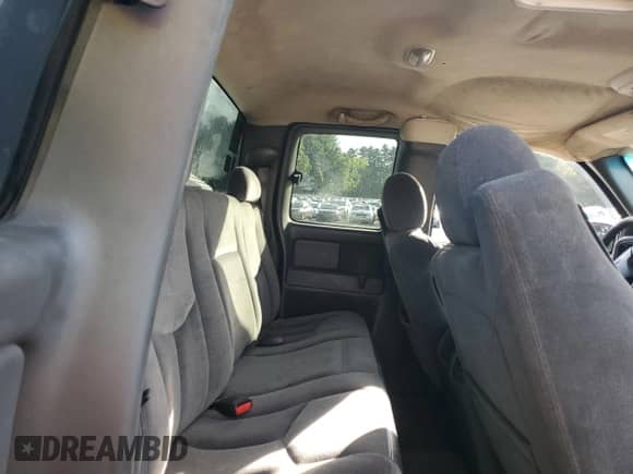 2003 GMC Sierra 1500 SLT с VIN 2GTEK19TX31130489, выставлен на аукционе Copart как лот 69385045 с пробегом Не указан миль и Чистый • Clean title. История ставок и продаж доступна на DreamBid. Изображение 10.