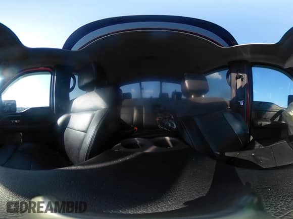 2005 Ford F-150 XLT z VIN 1FTPW14585KE11991, wystawiony jako IAAI lot #43335064 z przebiegiem 155 685 mil mil oraz . Historia ofert i sprzedaży dostępna na DreamBid. Obrazek 19.