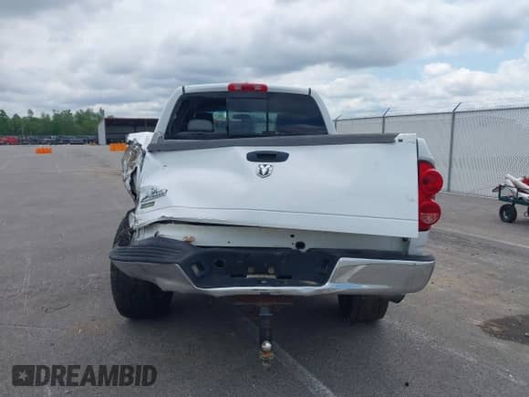 2008 Dodge 1500 SLT with VIN 1D7HA18N68S586070, listed as a IAAI auction lot 42201950 with 252,192 mi miles and . Bid and sale history available at DreamBid. Image 17.