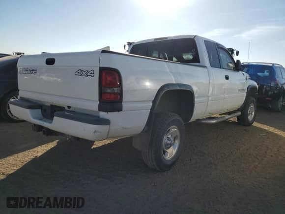 1999 Dodge 1500 с VIN 1B7HF13Y9XJ643816, выставлен на аукционе Copart как лот 73502574 с пробегом 136 290 миль миль и Списание • Salvage title. История ставок и продаж доступна на DreamBid. Изображение 3.