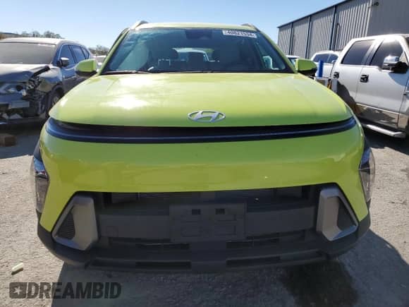 2024 Hyundai Kona SEL with VIN KM8HBCAB8RU050631, listed as a Copart auction lot 40821534 with 2,490 mi miles and Salvage title. Bid and sale history available at DreamBid. Image 5.