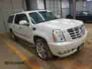 2007 Cadillac Escalade ESV с VIN 1GYFK66887R260456, выставлен на аукционе Copart как лот 81927235 с пробегом 220 524 миль миль и Чистый • Clean title. История ставок и продаж доступна на DreamBid. Изображение 4.