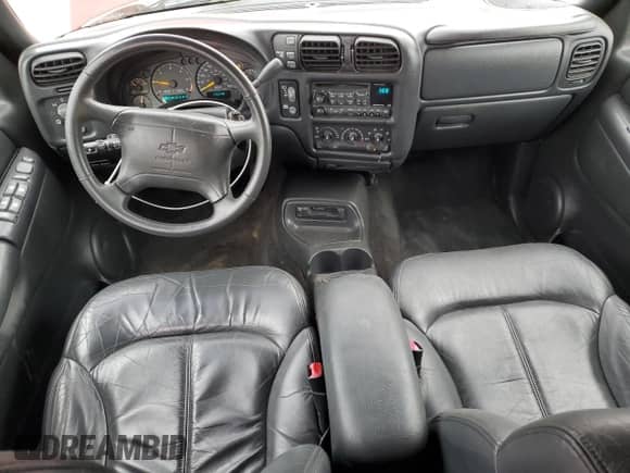 1998 Chevrolet Blazer LT z VIN 1GNDT13W1W2261382, wystawiony jako Copart lot #80436974 z przebiegiem 145 348 mil mil oraz Szkoda całkowita • Salvage title. Historia ofert i sprzedaży dostępna na DreamBid. Obrazek 8.