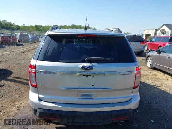 2012 Ford Explorer XLT with VIN 1FMHK7D85CGA00802, listed as a IAAI auction lot 43266772 with 263,545 mi miles and . Bid and sale history available at DreamBid. Image 16.