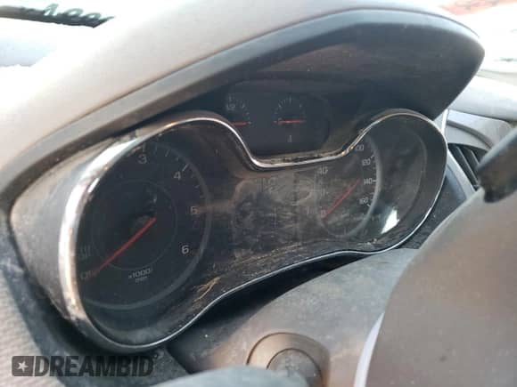 2018 Chevrolet Cruze LT z VIN 3G1BH6SE3JS636492, wystawiony jako Copart lot #80988884 z przebiegiem Nie podano mil oraz Szkoda całkowita • Salvage title. Historia ofert i sprzedaży dostępna na DreamBid. Obrazek 9.