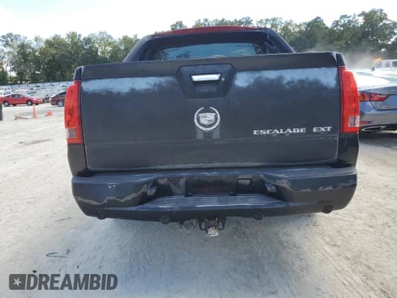 2004 Cadillac Escalade EXT with VIN 3GYEK62N94G127336, listed as a Copart auction lot 82529585 with 123,893 mi miles and Clean title. Bid and sale history available at DreamBid. Image 6.