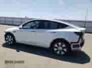 2023 Tesla Model Y Long Range с VIN 7SAYGDEE0PF637947, выставлен на аукционе Copart как лот 61927575 с пробегом 57 538 миль миль и Списание • Salvage title. История ставок и продаж доступна на DreamBid. Изображение 2.