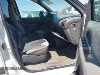 1999 Chevrolet Venture Plus 1SB z VIN 1GNDU03E9XD190968, wystawiony jako IAAI lot #42305511 z przebiegiem 293 579 mil mil oraz . Historia ofert i sprzedaży dostępna na DreamBid. Obrazek 5.