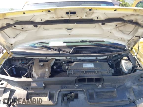 2019 Chevrolet Express Cargo z VIN 1GCWGAFP6K1204248, wystawiony jako IAAI lot #42567349 z przebiegiem 223 493 mil mil oraz . Historia ofert i sprzedaży dostępna na DreamBid. Obrazek 10.