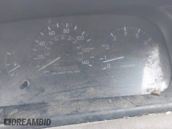 1998 Toyota Camry LE z VIN JT2BG22K3W0208583, wystawiony jako IAAI lot #43404916 z przebiegiem 270 180 mil mil oraz . Historia ofert i sprzedaży dostępna na DreamBid. Obrazek 7.