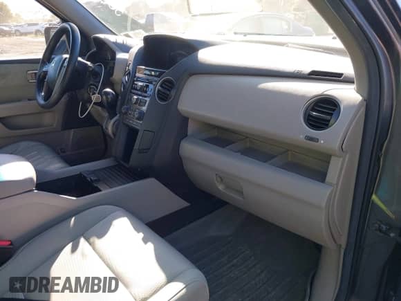 2013 Honda Pilot LX with VIN 5FNYF4H25DB074181, listed as a IAAI auction lot 43408288 with 82,921 mi miles and . Bid and sale history available at DreamBid. Image 5.