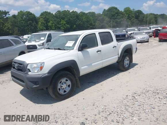 2014 Toyota Tacoma PreRunner z VIN 5TFJX4GN5EX036774, wystawiony jako IAAI lot #42551132 z przebiegiem 290 488 mil mil oraz . Historia ofert i sprzedaży dostępna na DreamBid. Obrazek 2.