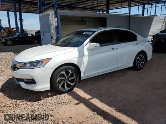 2017 Honda Accord EX-L with VIN 1HGCR2F97HA113004, listed as a Copart auction lot 70850685 with 113,073 mi miles and Salvage title. Bid and sale history available at DreamBid. Image 1.