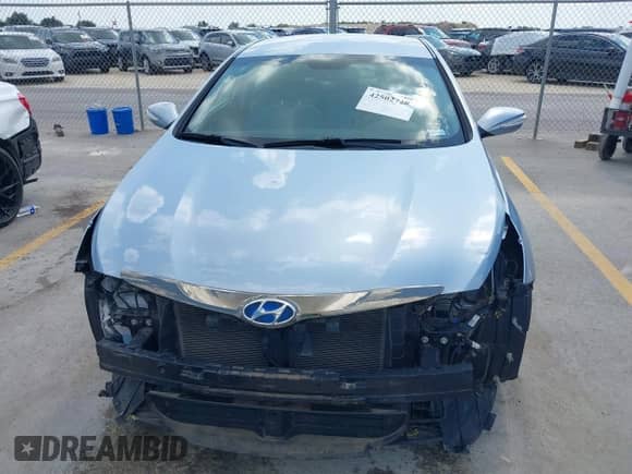 2013 Hyundai Sonata с VIN KMHEC4A40DA075573, выставлен на аукционе IAAI как лот 42502728 с пробегом 112 157 миль миль и . История ставок и продаж доступна на DreamBid. Изображение 6.