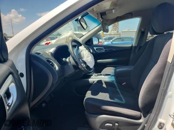 2015 Nissan Pathfinder S z VIN 5N1AR2MNXFC660299, wystawiony jako Copart lot #71204025 z przebiegiem 165 078 mil mil oraz Szkoda całkowita • Salvage title. Historia ofert i sprzedaży dostępna na DreamBid. Obrazek 7.