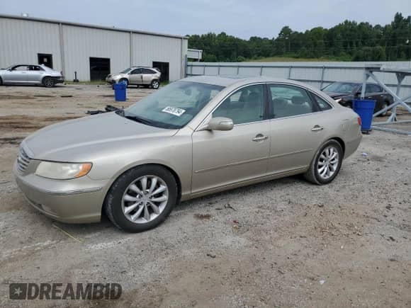 2008 Hyundai Azera Limited с VIN KMHFC46F68A321594, выставлен на аукционе Copart как лот 66978794 с пробегом 211 321 миль миль и Списание • Salvage title. История ставок и продаж доступна на DreamBid. Изображение 1.