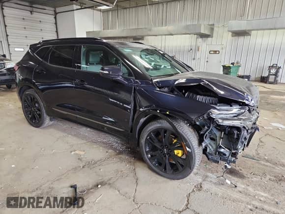 2020 Chevrolet Blazer RS z VIN 3GNKBKRS0LS721961, wystawiony jako Copart lot #82173095 z przebiegiem 72 860 mil mil oraz Nie do naprawy • Non repairable. Historia ofert i sprzedaży dostępna na DreamBid. Obrazek 4.