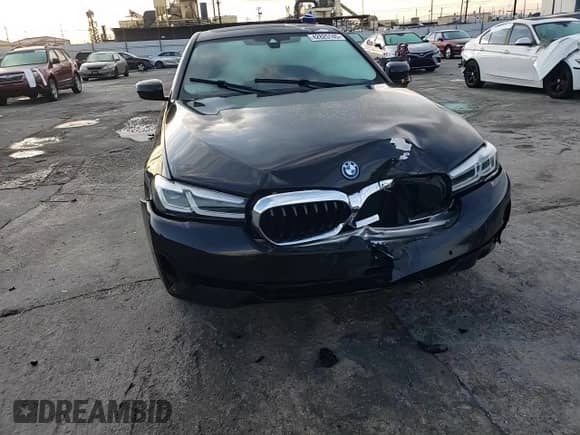 2023 BMW 5 Series 530e с VIN WBA13AG05PCM62258, выставлен на аукционе Copart как лот 42825145 с пробегом Не указан миль и Списание • Salvage title. История ставок и продаж доступна на DreamBid. Изображение 11.