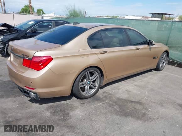 2009 BMW 7 Series 750Li with VIN WBAKB83519CY60376, listed as a IAAI auction lot 43090679 with 148,814 mi miles and . Bid and sale history available at DreamBid. Image 4.