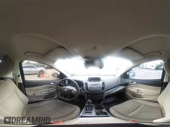 2018 Ford Escape SE с VIN 1FMCU9GD1JUC12474, выставлен на аукционе IAAI как лот 43114367 с пробегом Не указан миль и . История ставок и продаж доступна на DreamBid. Изображение 18.