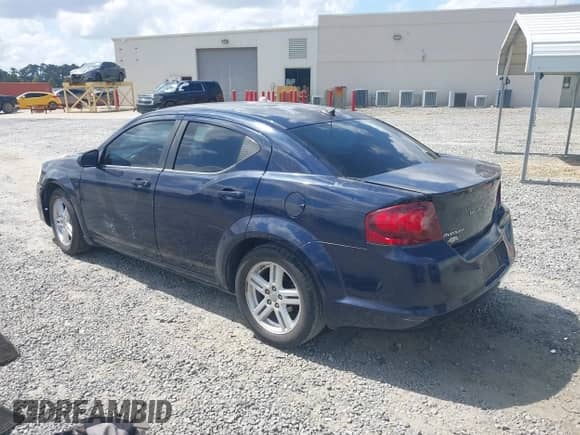 2013 Dodge Avenger SXT with VIN 1C3CDZCBXDN615817, listed as a IAAI auction lot 43282287 with 245,259 mi miles and . Bid and sale history available at DreamBid. Image 3.