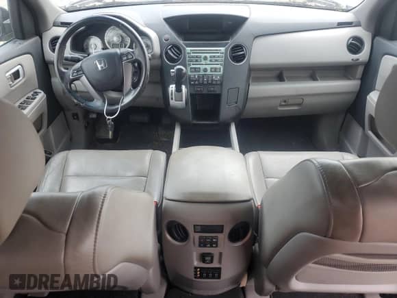 2011 Honda Pilot EX-L z VIN 5FNYF3H62BB046252, wystawiony jako Copart lot #83946065 z przebiegiem 142 559 mil mil oraz Czysty tytuł • Clean title. Historia ofert i sprzedaży dostępna na DreamBid. Obrazek 8.