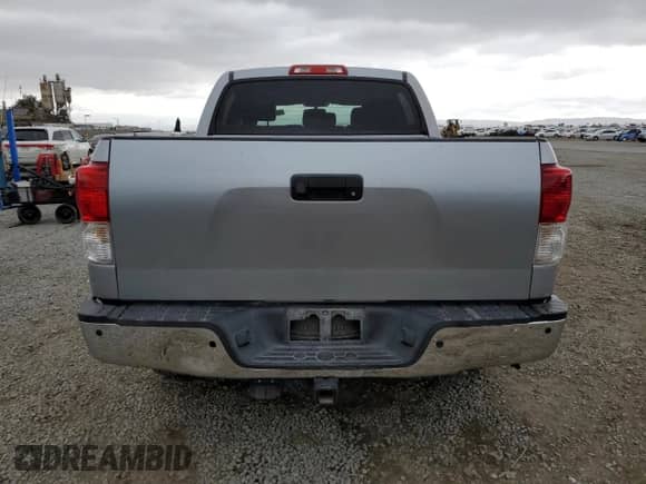 2013 Toyota Tundra Limited с VIN 5TFHW5F11DX313845, выставлен на аукционе Copart как лот 55480355 с пробегом 352 781 миль миль и Списание • Salvage title. История ставок и продаж доступна на DreamBid. Изображение 6.