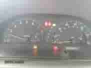 2004 Toyota Camry LE z VIN 4T1BF30KX4U569944, wystawiony jako Copart lot #81707915 z przebiegiem 246 068 mil mil oraz Szkoda całkowita • Salvage title. Historia ofert i sprzedaży dostępna na DreamBid. Obrazek 9.