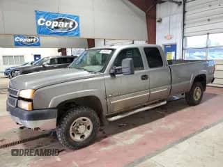 2006 Chevrolet Silverado 2500HD LS с VIN 1GCHK29U96E275148, выставлен на аукционе Copart как лот 46584025 с пробегом 181 677 миль миль и Списание • Salvage title. История ставок и продаж доступна на DreamBid. Изображение 1.