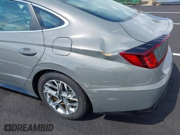 2022 Hyundai Sonata SEL with VIN KMHL14JA9NA245935, listed as a IAAI auction lot 43278725 with 23,625 mi miles and . Bid and sale history available at DreamBid. Image 20.