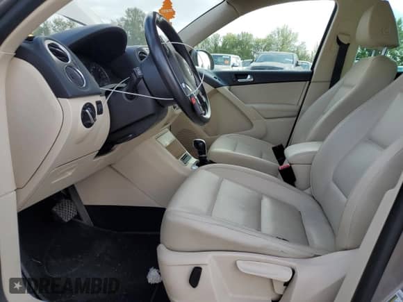 2011 Volkswagen Tiguan S с VIN WVGBV7AX6BW518513, выставлен на аукционе Copart как лот 80562185 с пробегом 133 006 миль миль и Чистый • Clean title. История ставок и продаж доступна на DreamBid. Изображение 7.