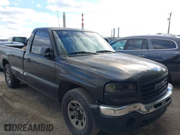 2005 GMC Sierra 1500 Work Truck with VIN 1GTEC14X95Z243139, listed as a IAAI auction lot 43527620 with 117,181 mi miles and . Bid and sale history available at DreamBid. Image 1.