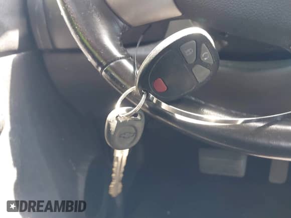 2007 Chevrolet Silverado 1500 1LT with VIN 1GCEC19C77Z516409, listed as a IAAI auction lot 42334916 with 210,099 mi miles and . Bid and sale history available at DreamBid. Image 11.