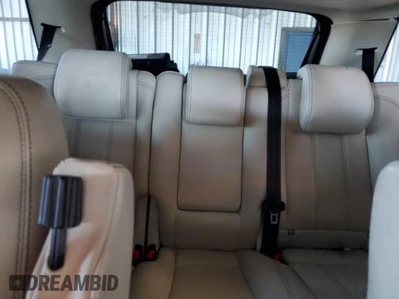 2011 Land Rover Range Rover Sport SC z VIN SALSH2E40BA707162, wystawiony jako Copart lot #82286955 z przebiegiem Nie podano mil oraz Szkoda całkowita • Salvage title. Historia ofert i sprzedaży dostępna na DreamBid. Obrazek 10.