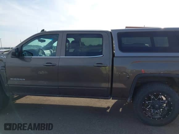 2015 GMC Sierra 1500 SLE with VIN 3GTU2UEC9FG188852, listed as a IAAI auction lot 43245102 with 178,425 mi miles and . Bid and sale history available at DreamBid. Image 14.