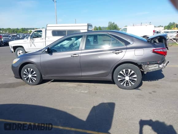 2016 Toyota Camry XLE с VIN 4T1BF1FK7GU194322, выставлен на аукционе IAAI как лот 42200640 с пробегом 109 849 миль миль и . История ставок и продаж доступна на DreamBid. Изображение 15.