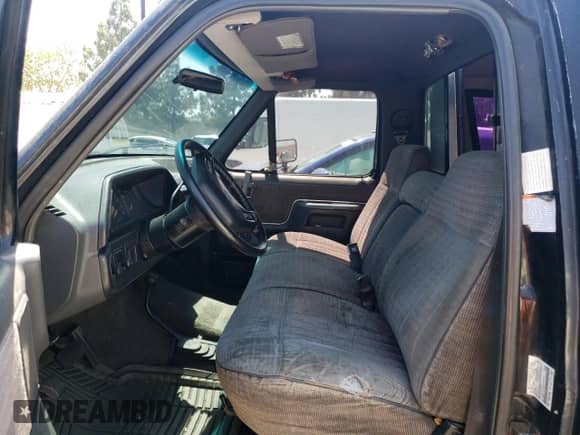 1991 Ford F-150 z VIN 1FTEF14N8MLA61875, wystawiony jako Copart lot #58577514 z przebiegiem 114 489 mil mil oraz Szkoda całkowita • Salvage title. Historia ofert i sprzedaży dostępna na DreamBid. Obrazek 7.