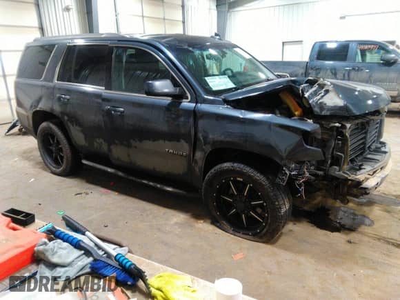 2019 Chevrolet Tahoe LS with VIN 1GNSKAEC6KR121486, listed as a IAAI auction lot 41064193 with 118,108 mi miles and . Bid and sale history available at DreamBid. Image 1.