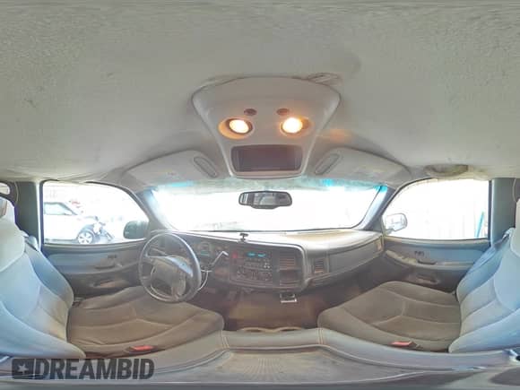 2003 Chevrolet Silverado 2500HD LS z VIN 1GCHC23U23F257859, wystawiony jako Copart lot #66753995 z przebiegiem 241 022 mil mil oraz Szkoda całkowita • Salvage title. Historia ofert i sprzedaży dostępna na DreamBid. Obrazek 14.
