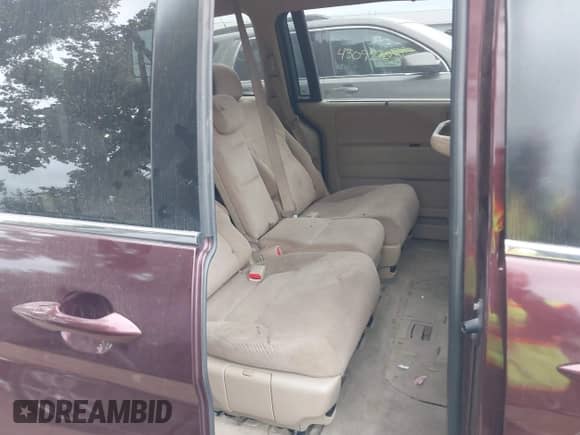 2007 Honda Odyssey EX z VIN 5FNRL38447B113341, wystawiony jako IAAI lot #43097399 z przebiegiem 185 701 mil mil oraz . Historia ofert i sprzedaży dostępna na DreamBid. Obrazek 8.