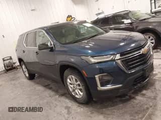 2022 Chevrolet Traverse LS z VIN 1GNEVFKW3NJ100968, wystawiony jako IAAI lot #42554987 z przebiegiem 40 732 mil mil oraz . Historia ofert i sprzedaży dostępna na DreamBid. Obrazek 1.